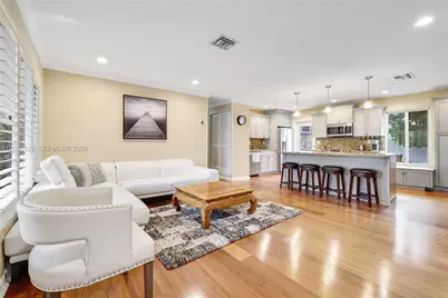 1311 NE 26th Ter, Pompano Beach, FL 33062 - Photo 17