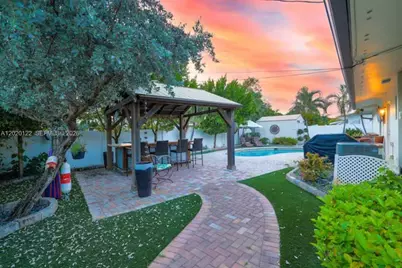 1311 NE 26th Ter, Pompano Beach, FL 33062 - Photo 31
