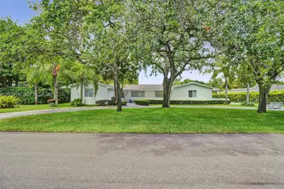 13820 SW 73rd Ave, Palmetto Bay, FL 33158 - Photo 1