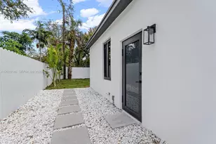 610 NE 164th Terrace, Miami, FL 33162 - Photo 43