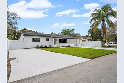 610 NE 164th Ter, Miami, FL 33162 - Photo 27