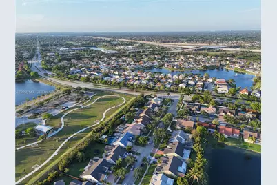 16183 NW 15th St, Pembroke Pines, FL 33028 - Photo 45