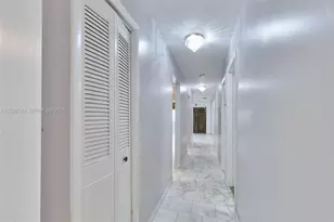 320 NW 61st Ave, Miami, FL 33126 - Photo 9
