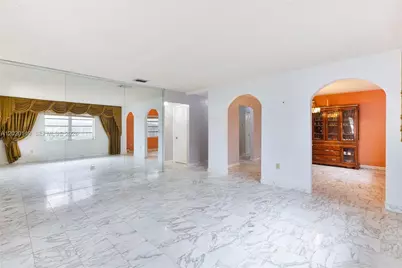 320 NW 61st Ave, Miami, FL 33126 - Photo 3