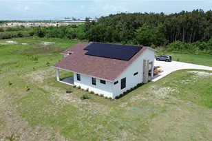 19860 Skyhawk Ln, Loxahatchee, FL 33470 - Photo 17