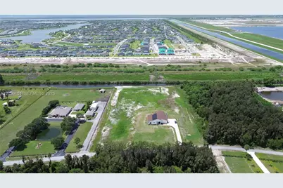 19860 Skyhawk Ln, Loxahatchee, FL 33470 - Photo 13