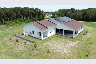 19860 Skyhawk Ln, Loxahatchee, FL 33470 - Photo 21