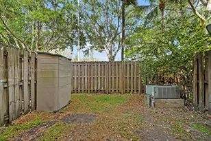 1049 NE 42nd Pl, Homestead, FL 33033 - Photo 13
