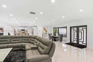2340 NE 194th St, Miami, FL 33180 - Photo 13