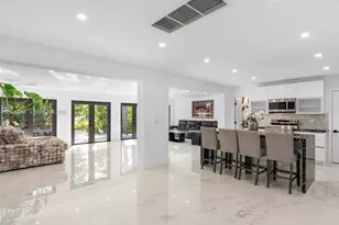 2340 NE 194th St, Miami, FL 33180 - Photo 11