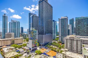 55 SW 9th St, Miami, FL 33130 - Photo 15