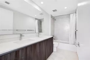 488 NE 18th St, Miami, FL 33132 - Photo 21