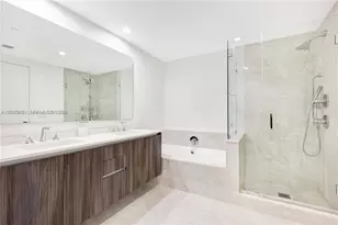 488 NE 18th St, Miami, FL 33132 - Photo 17