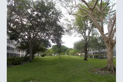801 SW 133rd Ter #110K, Pembroke Pines, FL 33027 - Photo 5