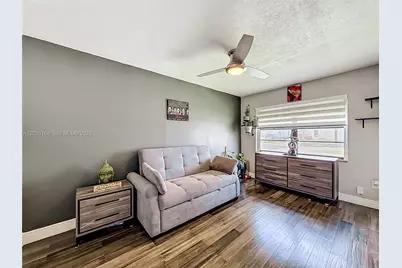 18296 Mediterranean Blvd #404, Hialeah, FL 33015 - Photo 15
