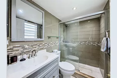 18296 Mediterranean Blvd #404, Hialeah, FL 33015 - Photo 17