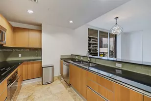 1050 Brickell Ave, Miami, FL 33131 - Photo 9