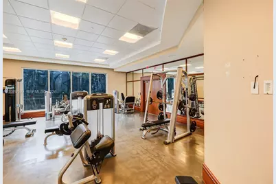 1050 Brickell Ave #2320, Miami, FL 33131 - Photo 35