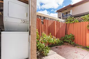 1911 SW 107th Ave, Miami, FL 33165 - Photo 37