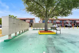 1911 SW 107th Ave, Miami, FL 33165 - Photo 41
