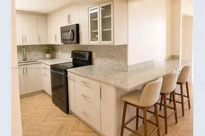 2500 Parkview Dr #1816, Hallandale Beach, FL 33009 - Photo 3