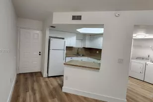 8333 Lake Dr, Doral, FL 33166 - Photo 5