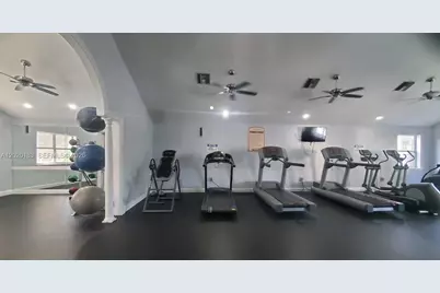 8333 Lake Dr #104, Doral, FL 33166 - Photo 15