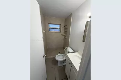 1124 NW 2nd St #2, Fort Lauderdale, FL 33311 - Photo 5