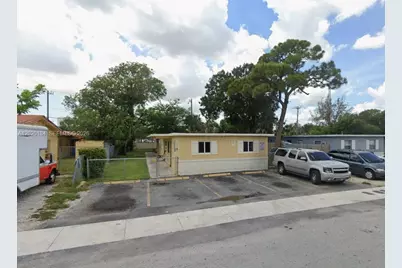 1124 NW 2nd St #2, Fort Lauderdale, FL 33311 - Photo 1