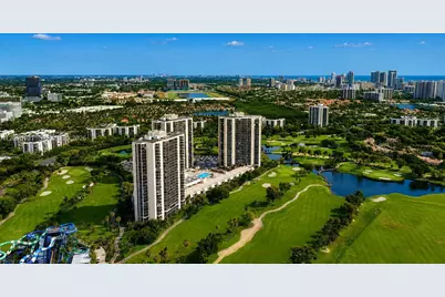 20301 W Country Club Dr #1126, Aventura, FL 33180 - Photo 11
