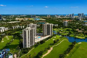 20301 W Country Club Dr, Aventura, FL 33180 - Photo 11