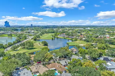 136 Greens Rd, Hollywood, FL 33021 - Photo 29