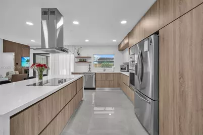 136 Greens Rd, Hollywood, FL 33021 - Photo 7