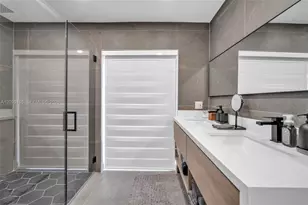 136 Greens Rd, Hollywood, FL 33021 - Photo 17
