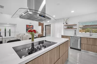 136 Greens Rd, Hollywood, FL 33021 - Photo 9