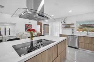136 Greens Rd, Hollywood, FL 33021 - Photo 9
