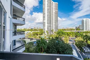 3600 Mystic Pointe Dr, Aventura, FL 33180 - Photo 5
