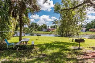 436 Lakeview Dr, Weston, FL 33326 - Photo 21