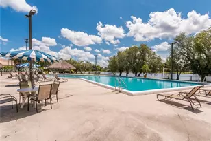 436 Lakeview Dr, Weston, FL 33326 - Photo 17