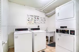 8233 Harding Ave, Miami Beach, FL 33141 - Photo 25