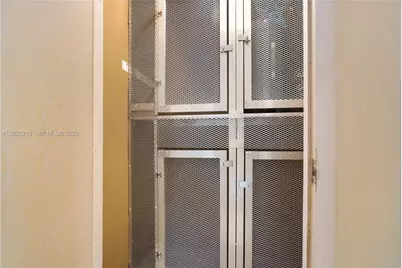 8233 Harding Ave #508, Miami Beach, FL 33141 - Photo 27