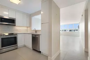 8233 Harding Ave, Miami Beach, FL 33141 - Photo 13