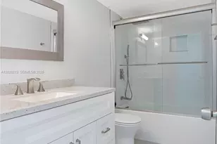 8233 Harding Ave, Miami Beach, FL 33141 - Photo 17