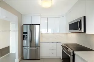 8233 Harding Ave, Miami Beach, FL 33141 - Photo 11