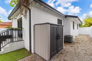 2171 NW 49th St, Miami, FL 33142 - Photo 23
