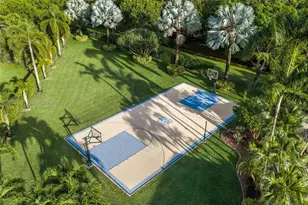 10018 Laurel Rd, Davie, FL 33328 - Photo 7