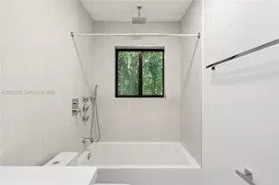 112 E 1st Ct, Miami Beach, FL 33139 - Photo 57