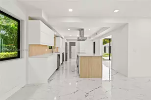 112 E 1st Ct, Miami Beach, FL 33139 - Photo 17