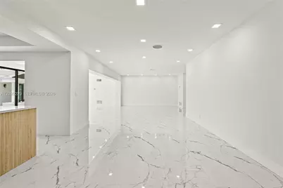 112 E 1st Ct, Miami Beach, FL 33139 - Photo 17