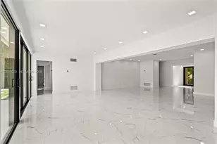 112 E 1st Ct, Miami Beach, FL 33139 - Photo 29